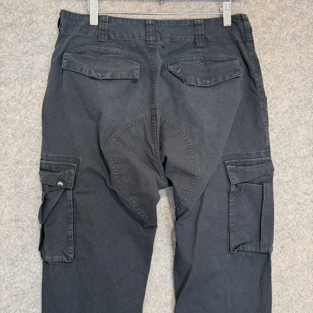 Nike SB Skateboards Ripstop Cargo‎ Pants Mens 32 Black Skater cv4699-010